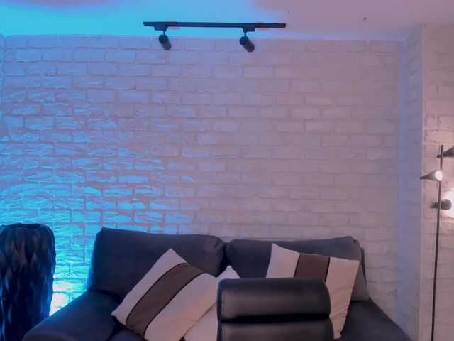 MaddisonLowe live cam on BongaCams