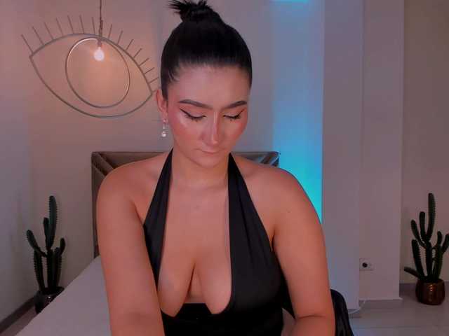 MaddisonLowe live webcam show