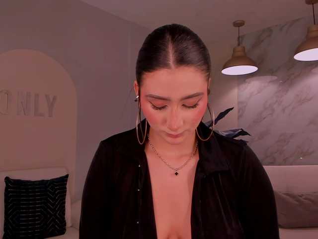 MaddisonLowe live cam on BongaCams