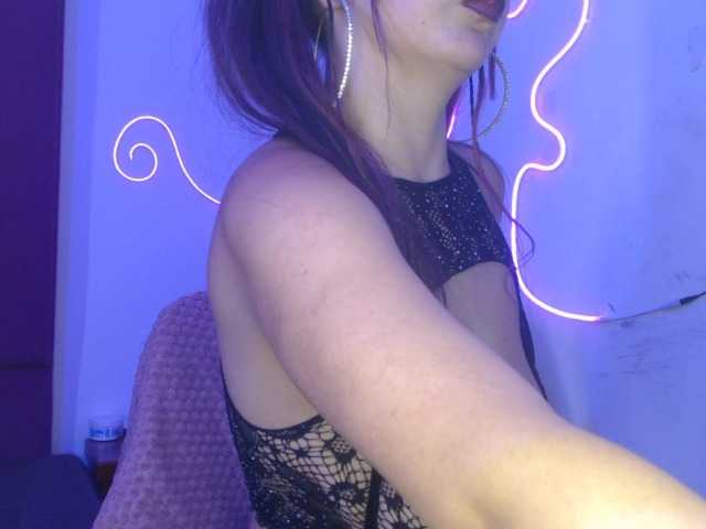 MiaSmiith live cam on UnifiedCams