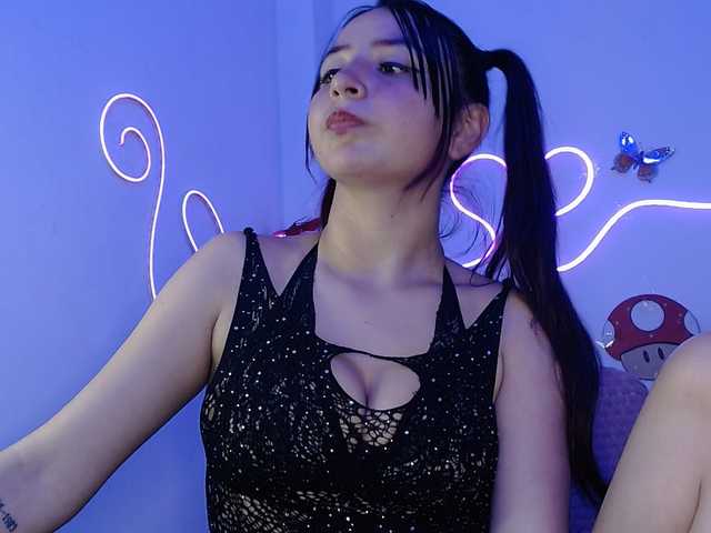 MiaSmiith live cam on BongaCams