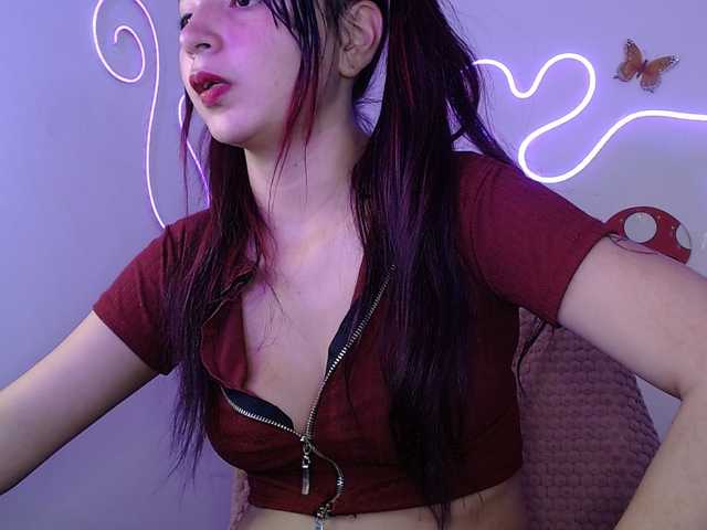 MiaSmiith live cam on BongaCams