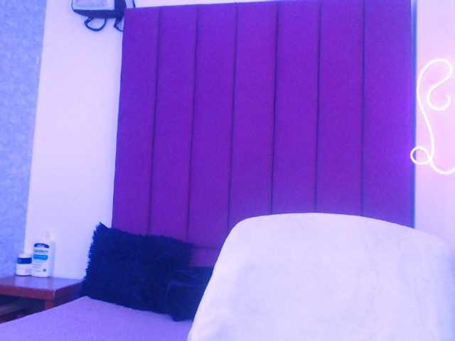 MiaSmiith live cam on BongaCams