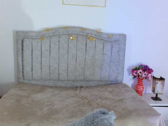 MiaSmiith webcam