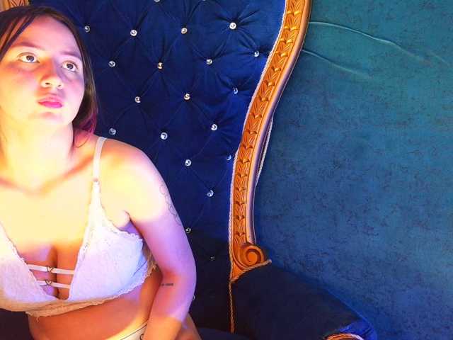 MiaSmiith live cam on BongaCams