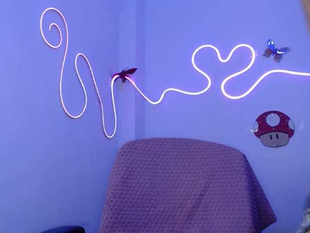 MiaSmiith live cam on BongaCams