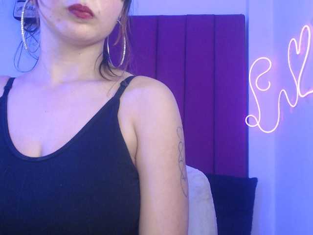 MiaSmiith live cam on BongaCams