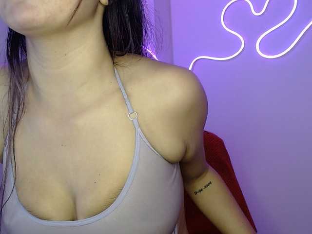 MiaSmiith live cam on BongaCams