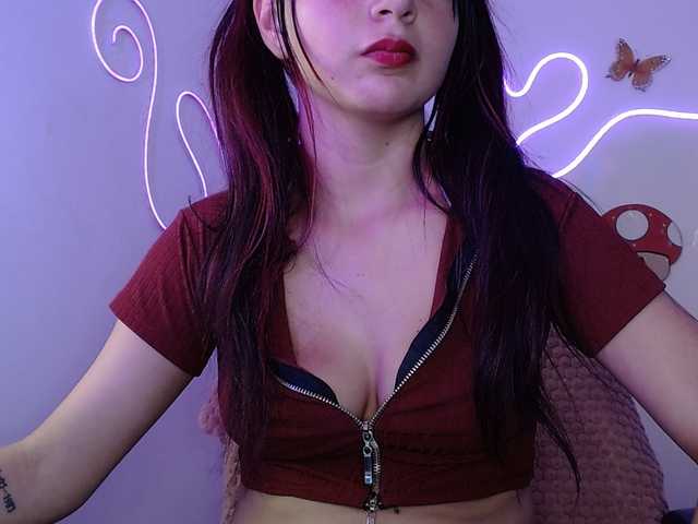 MiaSmiith live cam on BongaCams