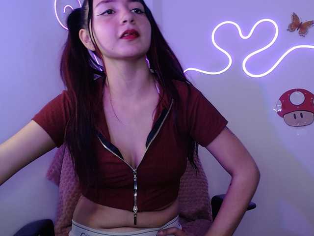 MiaSmiith live cam on BongaCams