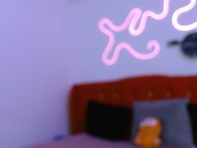 MiaSmiith live cam on BongaCams