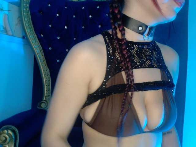 MiaSmiith live cam preview