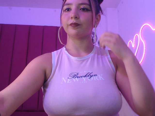 MiaSmiith live cam on BongaCams