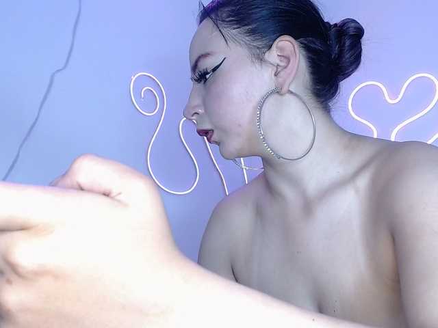 MiaSmiith live cam on BongaCams