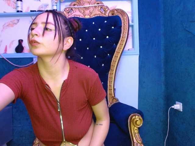MiaSmiith live cam preview