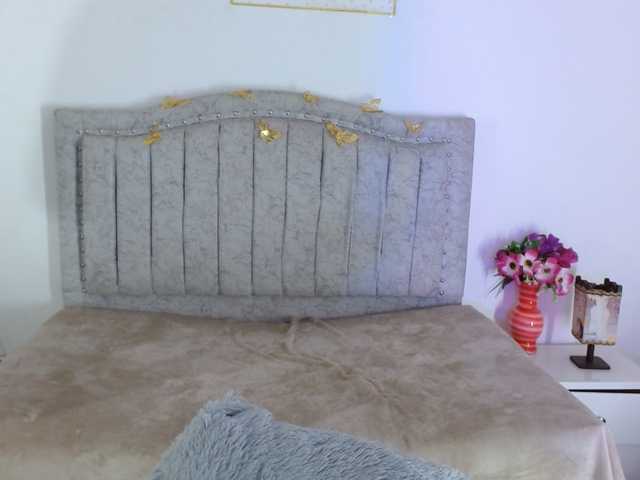 MiaSmiith live cam on BongaCams