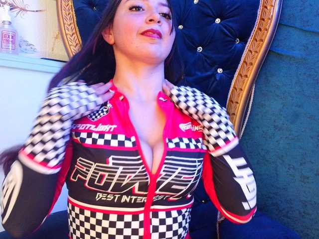 MiaSmiith live cam on BongaCams