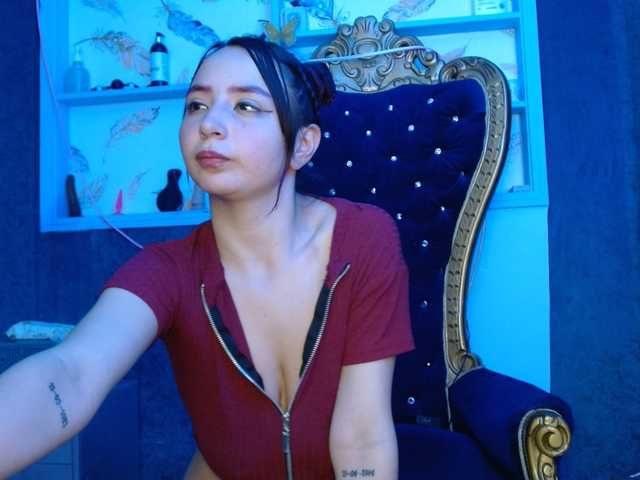 MiaSmiith live cam on BongaCams