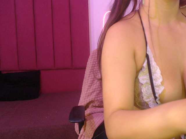 MiaSmiith live cam on BongaCams