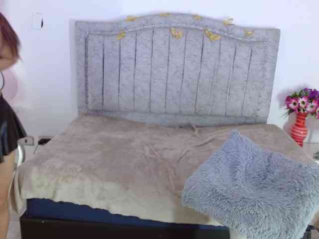MiaSmiith webcam