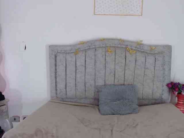 MiaSmiith webcam