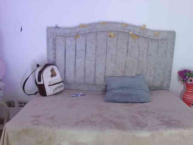 MiaSmiith webcam