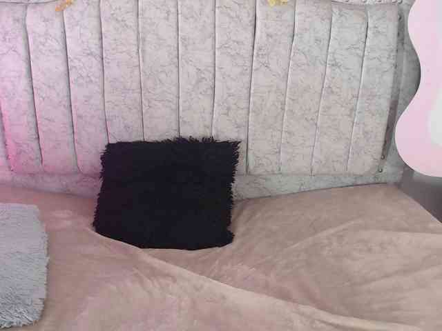 MiaSmiith webcam