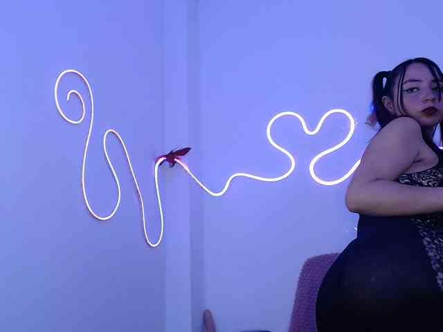 MiaSmiith webcam