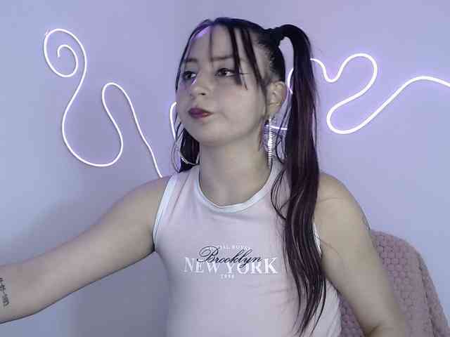MiaSmiith Live Webcam on BongaCams