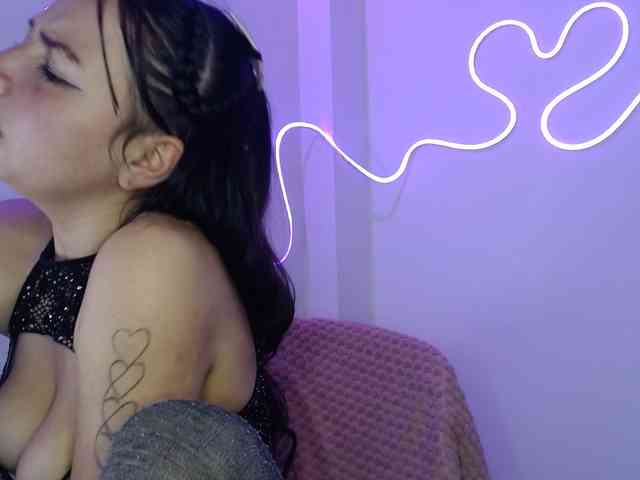 MiaSmiith webcam