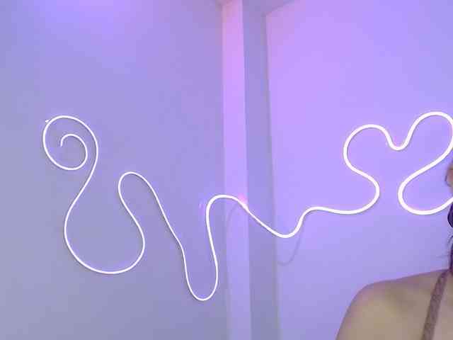 MiaSmiith webcam