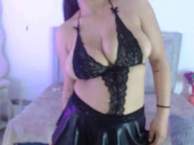 MiaSmiith webcam