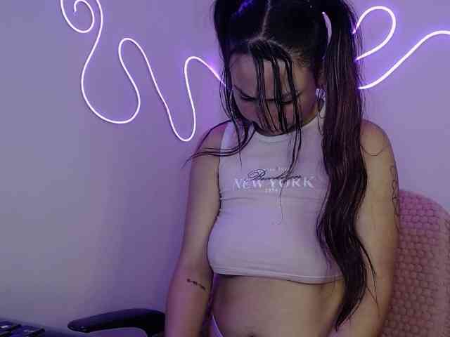 MiaSmiith webcam