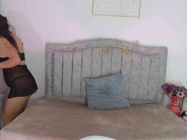 MiaSmiith webcam