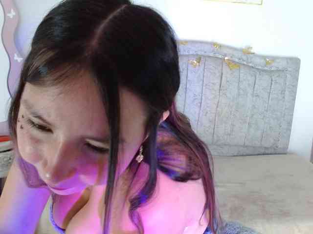 MiaSmiith webcam