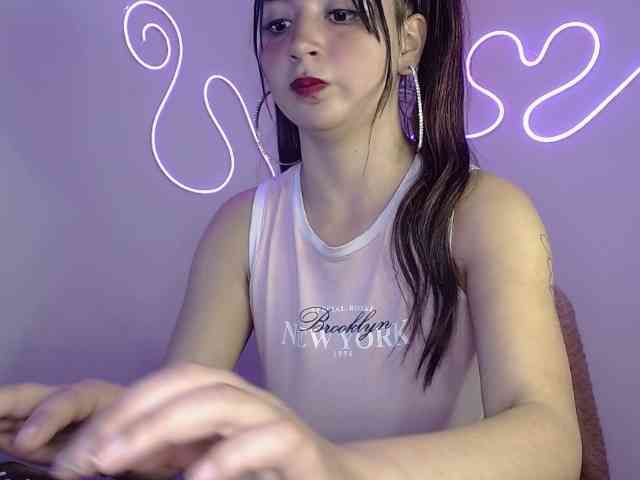 MiaSmiith webcam