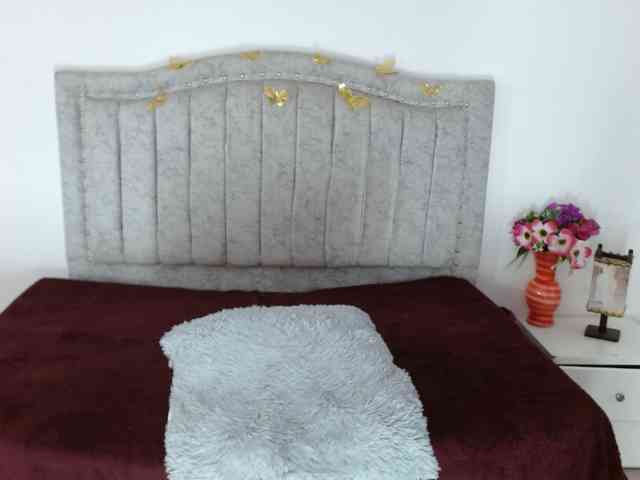 MiaSmiith webcam