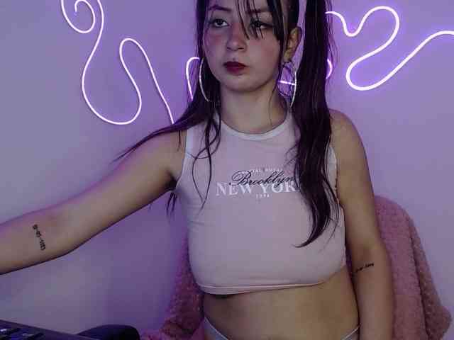 MiaSmiith Live Webcam on BongaCams