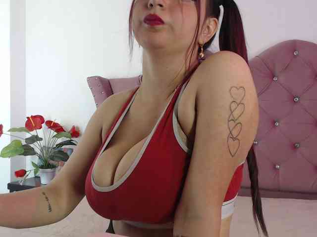 MiaSmiith webcam