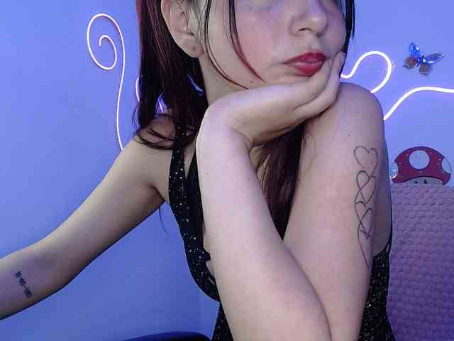 MiaSmiith webcam
