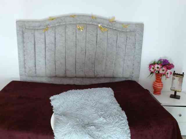 MiaSmiith webcam