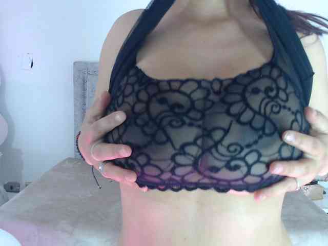 MiaSmiith webcam