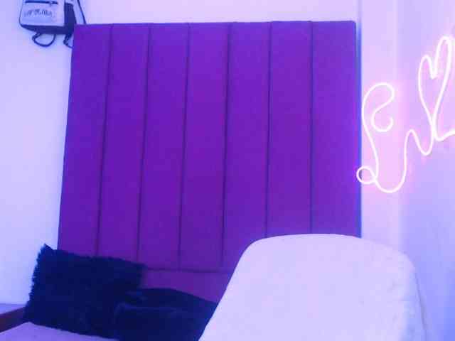 MiaSmiith webcam