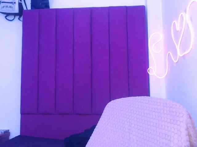 MiaSmiith webcam