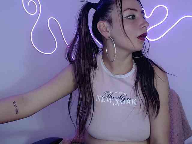 MiaSmiith webcam