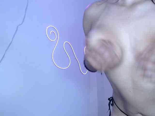 MiaSmiith webcam
