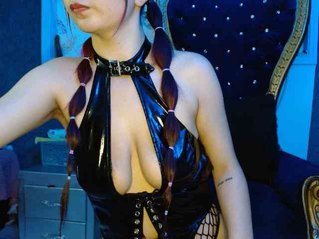 MiaSmiith webcam