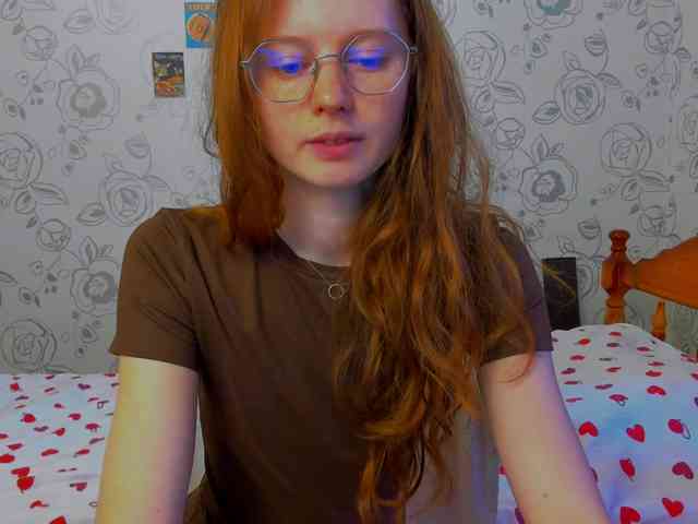 LunaFoxy webcam