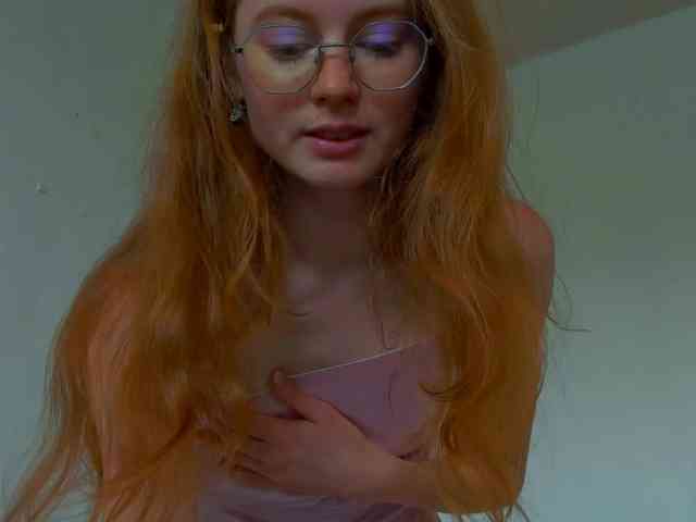 LunaFoxy webcam
