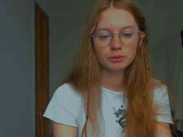 LunaFoxy webcam